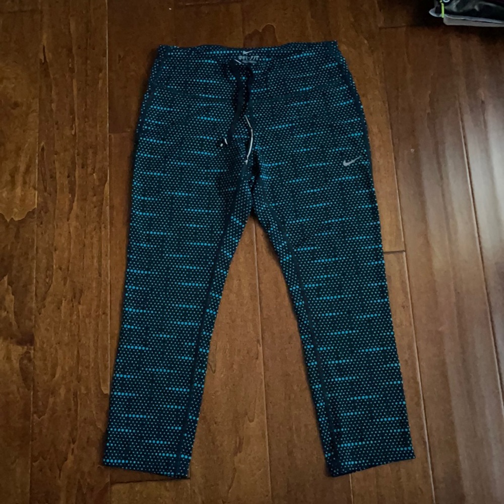 Nike leggings